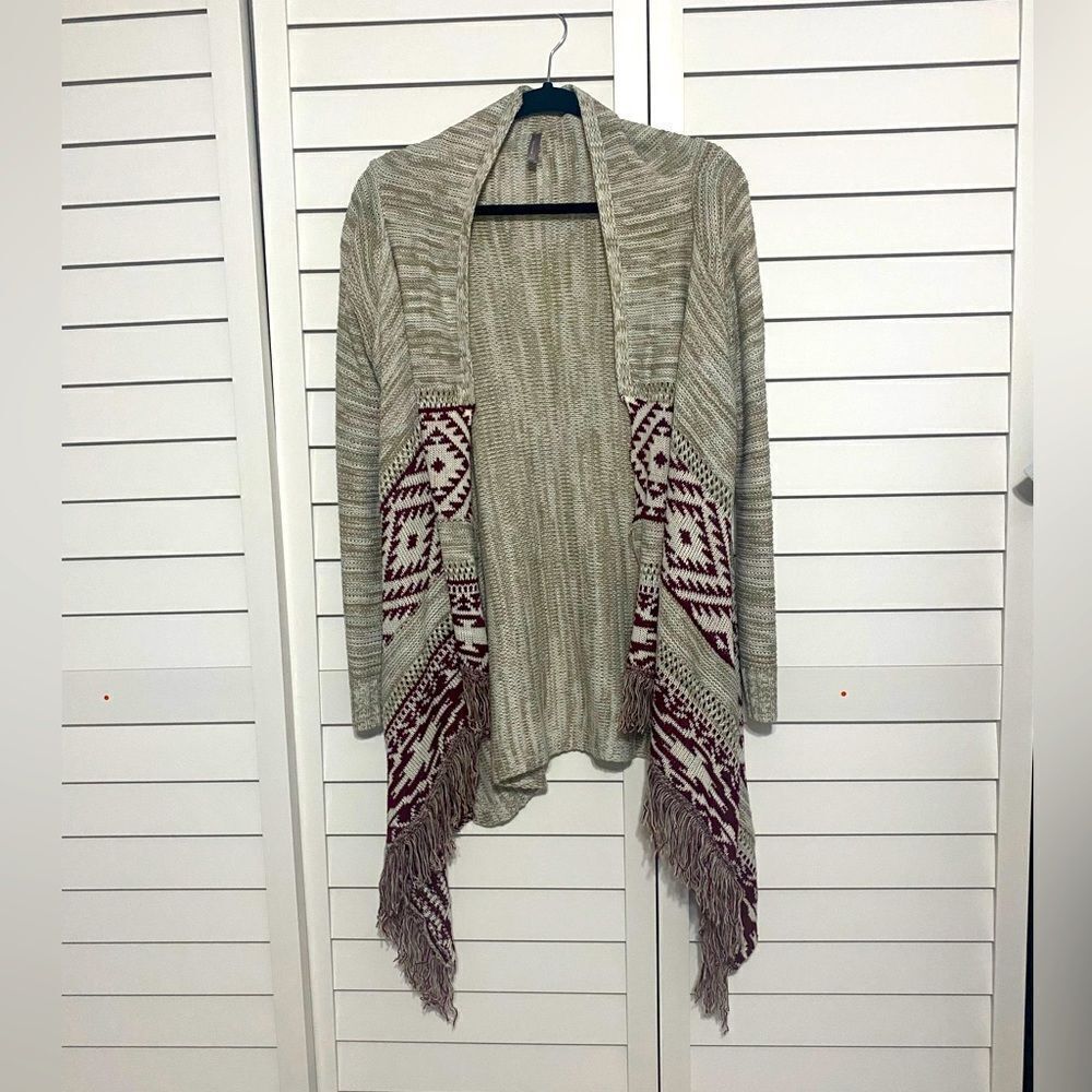 Women's Beige and Burgundy Patterned Sweater